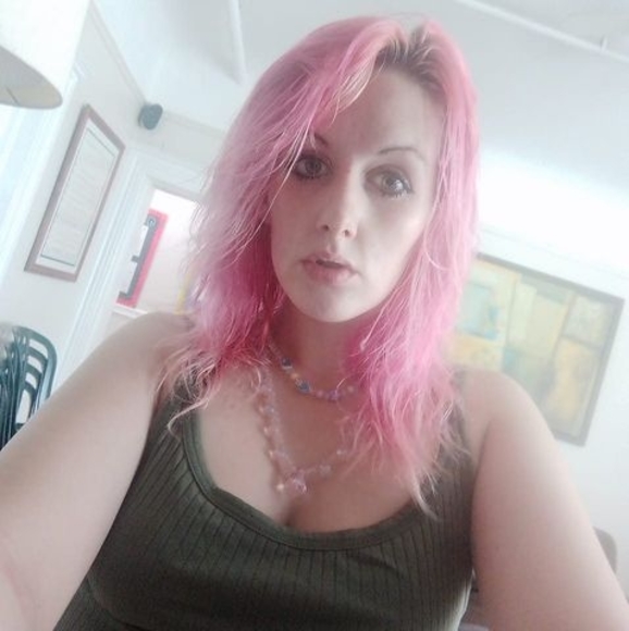 Meet your Posher, Kaley - Picture 1 of 1